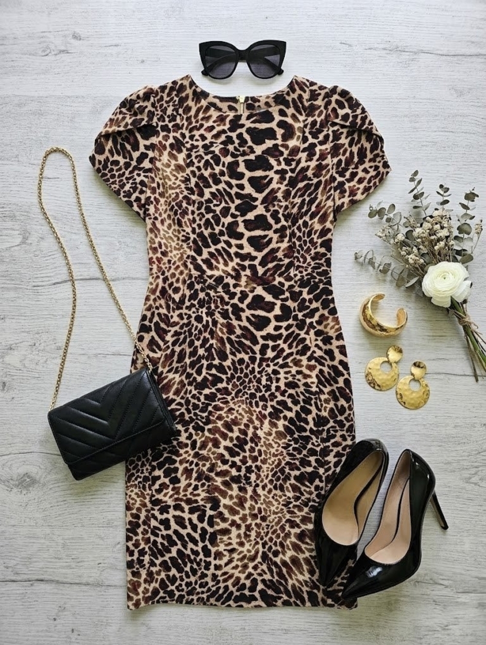 EUC Calvin Klein Stylish Leopard-Print Sheath Dress, Tulip Style Sleeve, Size 4
